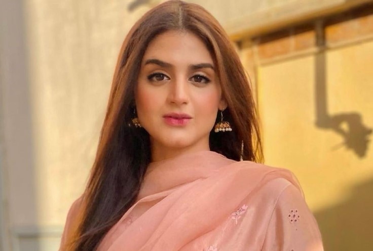 Hira Mani Criticized for Bold Eid Outfit