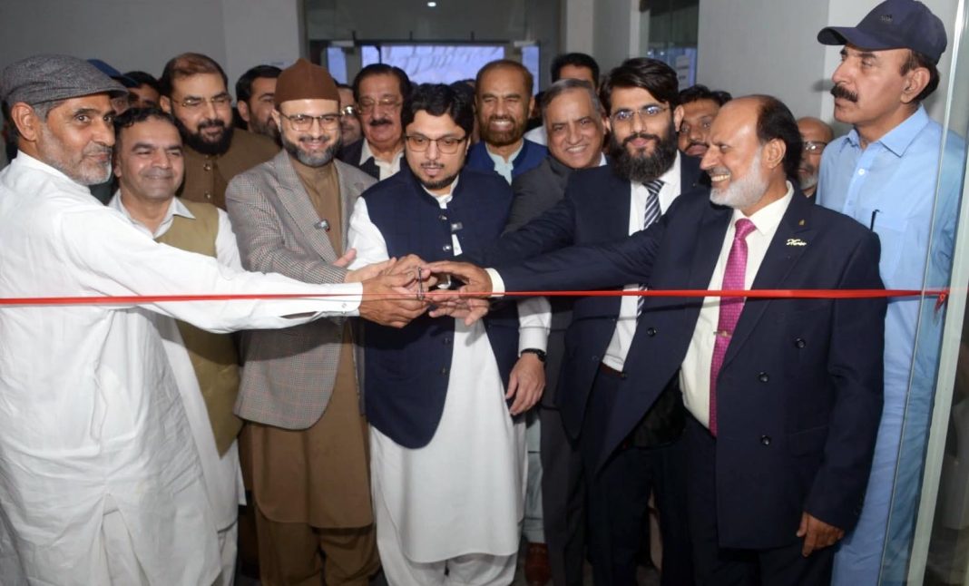 The importance of books can never be diminished: Dr. Hassan Qadri