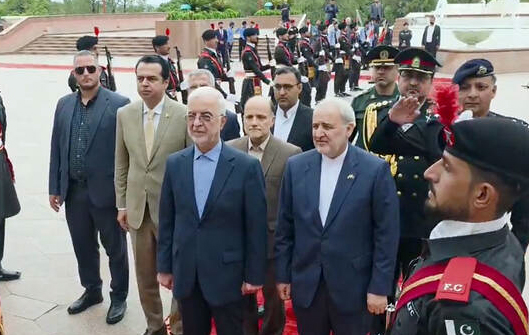Iran, Pakistan Reaffirm Goal to Increase Bilateral Trade to $10 Billion